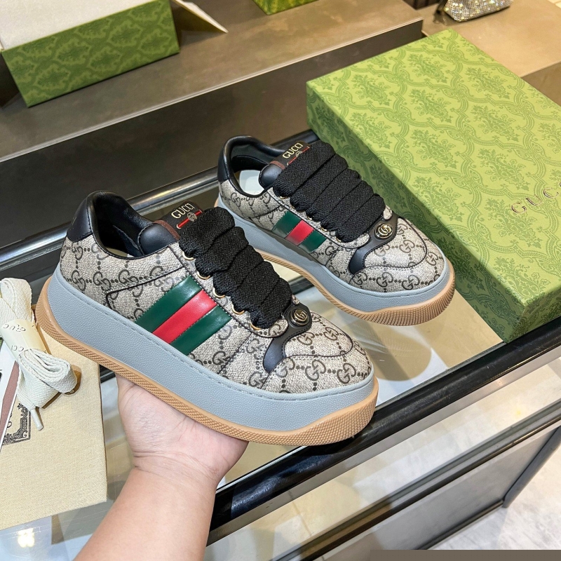 G*u*i casual shoes